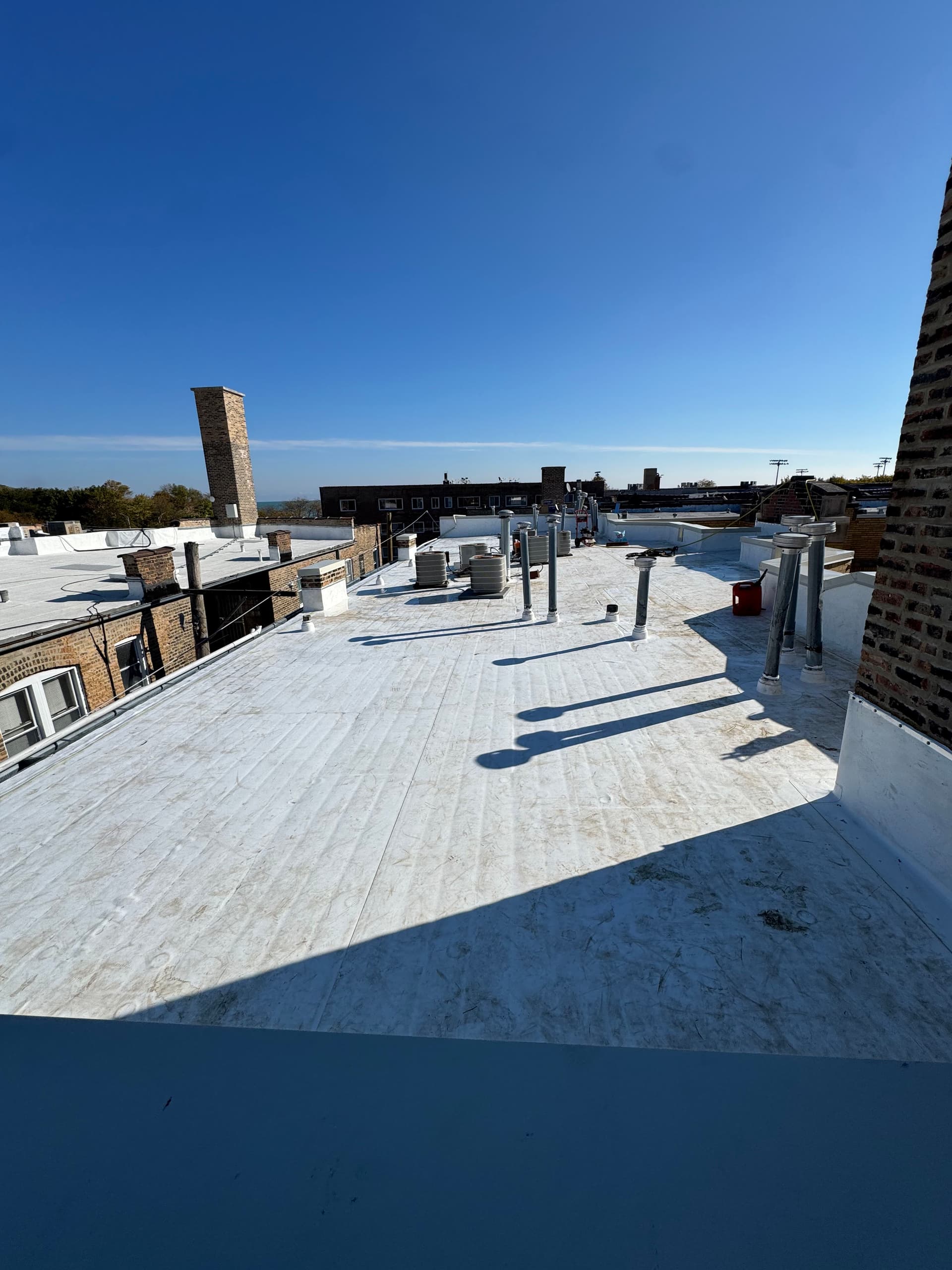 Gallery photos for Flat Roof Replacement for Chicago Apartment Complex: Image #1