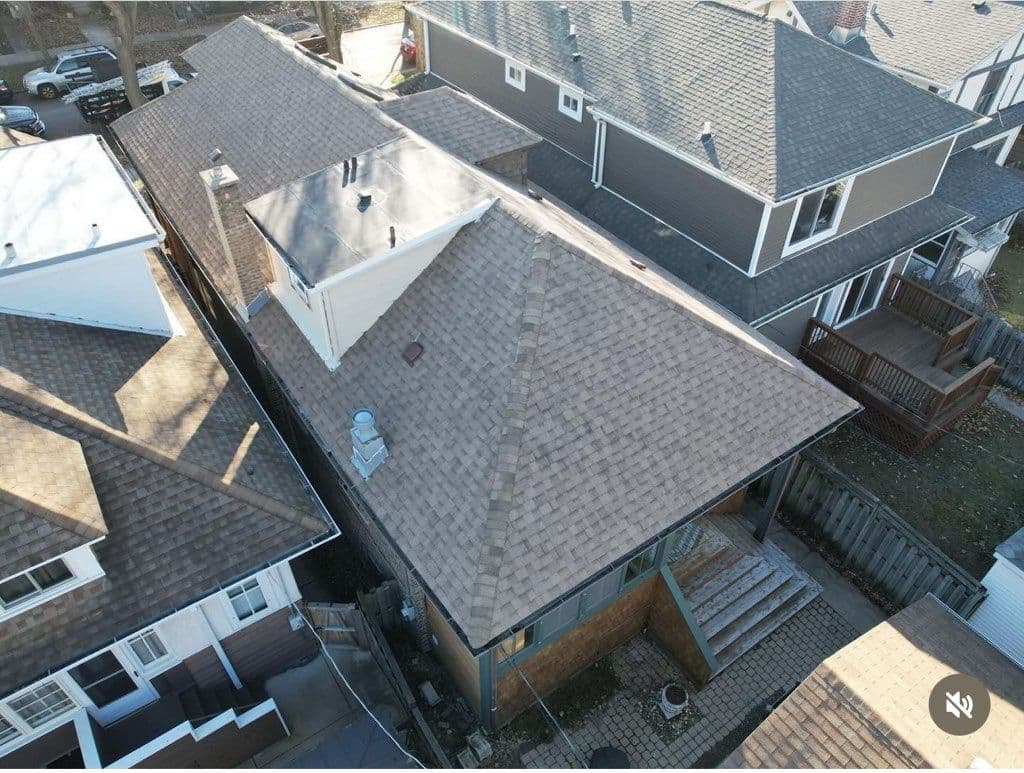 Roof Repair and Shingle Installation in Chicago