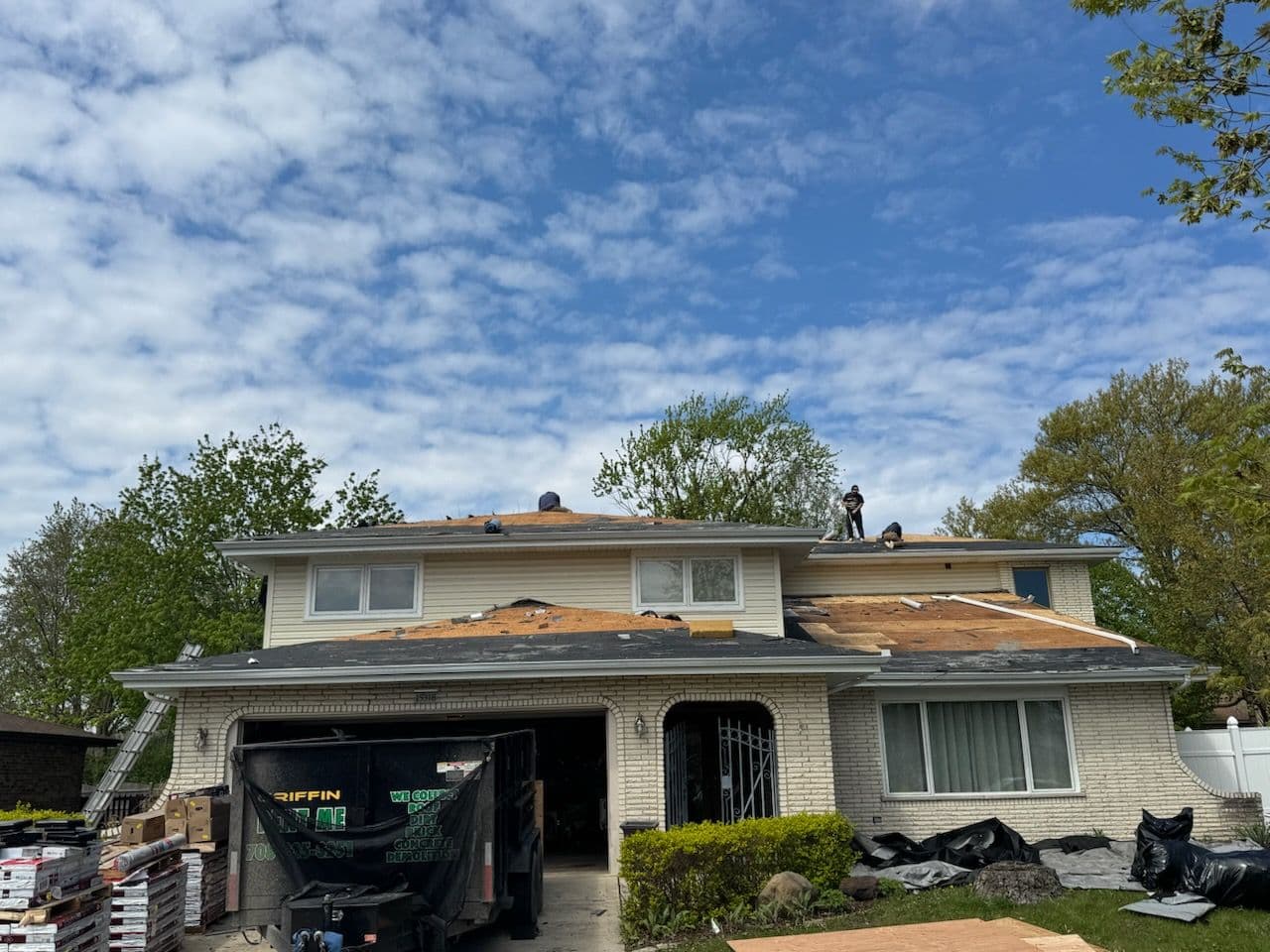 Gallery photos for Chicago Advanced Roofing Transforms Orland Park Home: Image #1