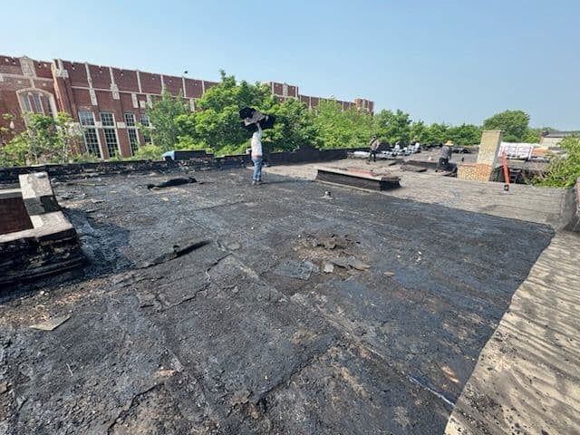 Gallery photos for Seamless Flat Roof Updates in Chicago: Image #1