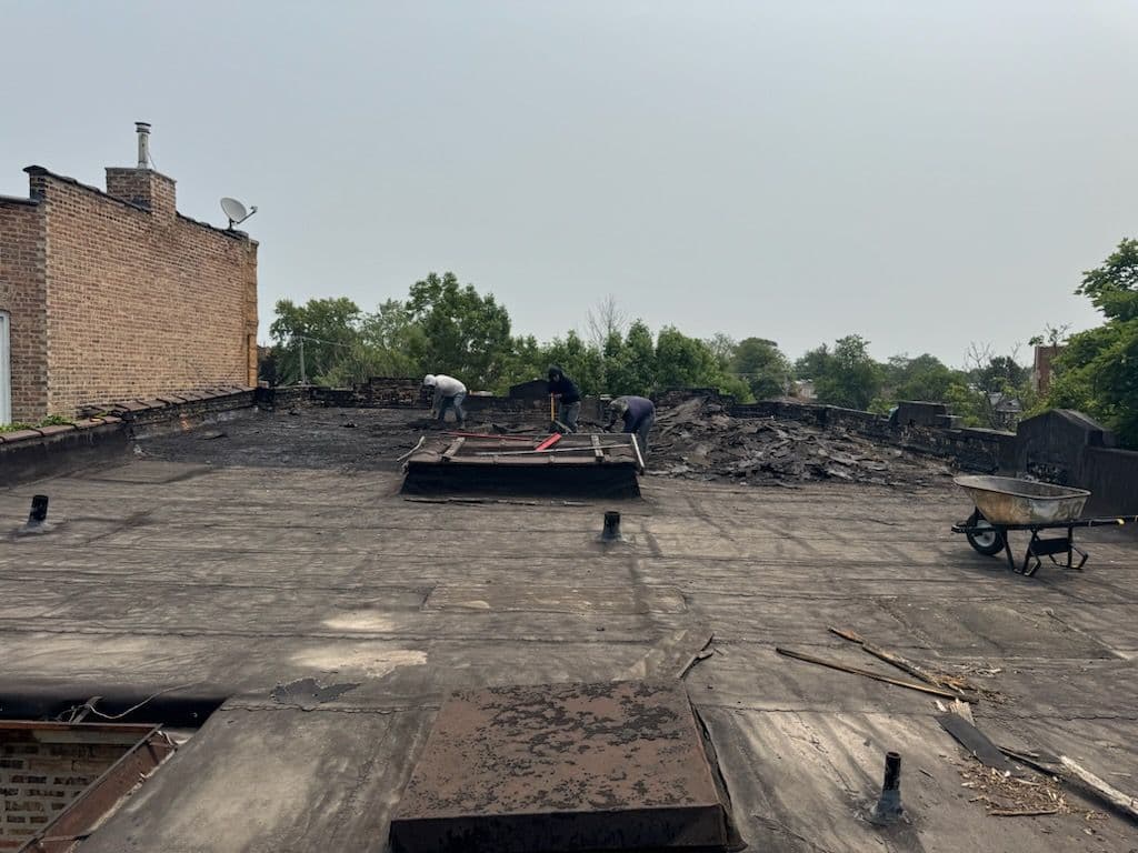 Gallery photos for Seamless Flat Roof Updates in Chicago: Image #2