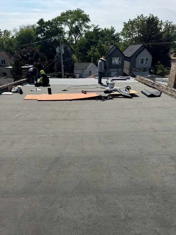 Gallery photos for Flat Roof Tear Off and Replacement in Chicago: Image #2