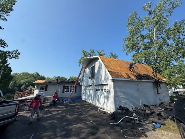 Reddick Home Gets Asphalt Shingle Makeover image