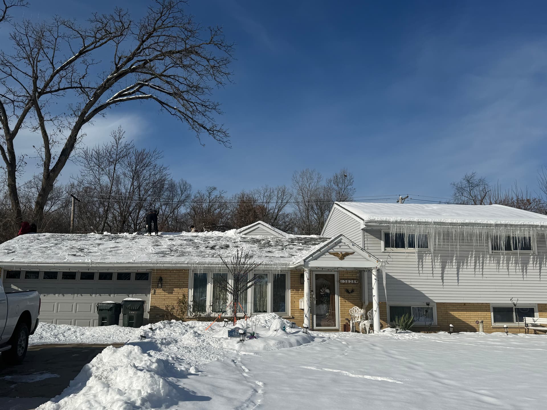 Gallery photos for Winter Roof Care in Glenview IL: Image #1