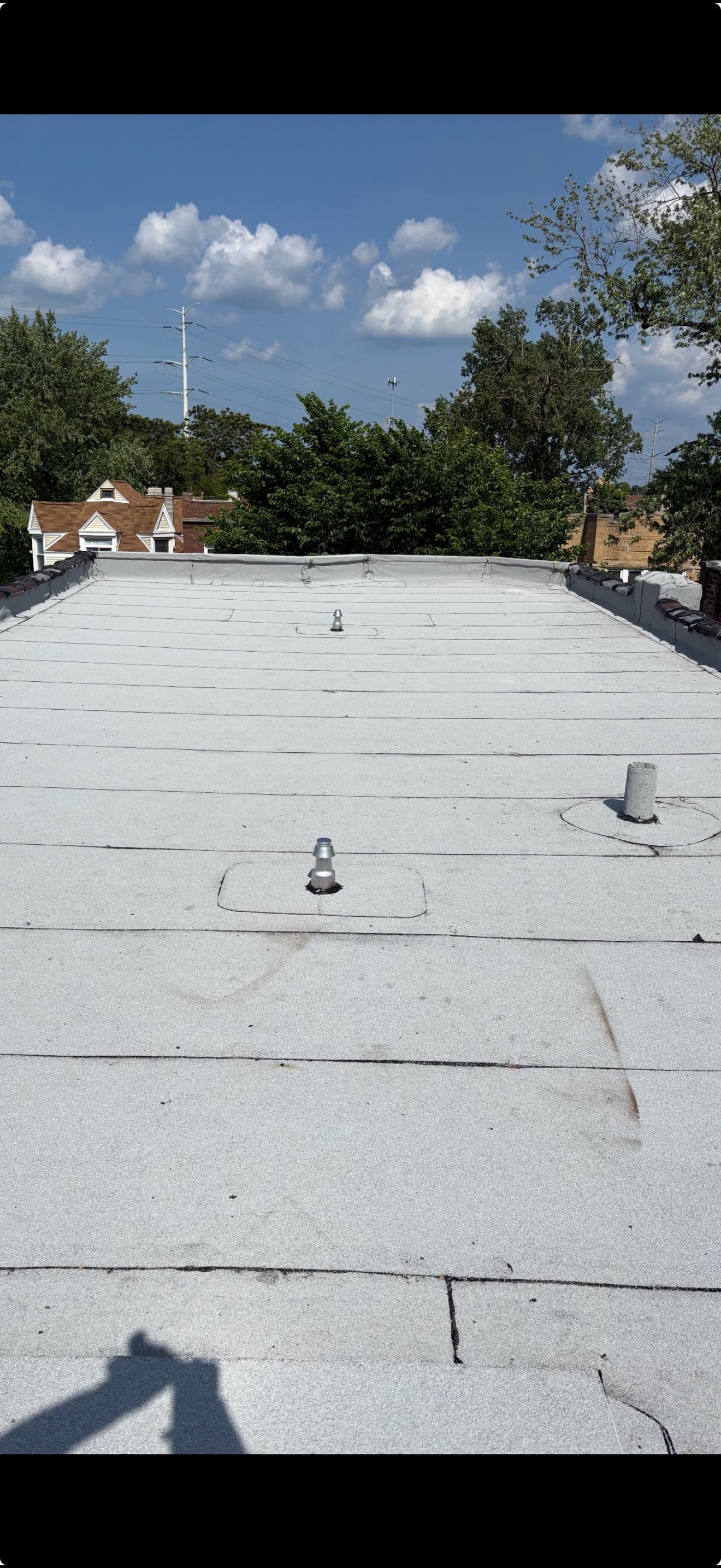 New Flat Roof Installation in Chicago image